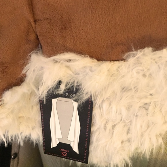 Code 22 Faux Suede Vest - Picture 4 of 6